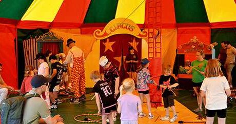 panic-family-circus Panic Family Circus